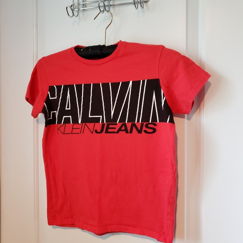 Calvin Klein - Red Short Sleeve Tee Boys Size 8